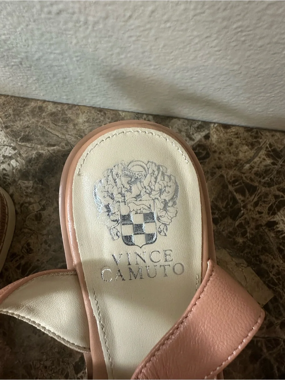 Vince Camuto vince camuto